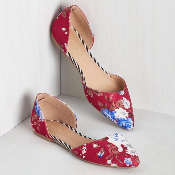 Modcloth Shoes - New floral pattern flats